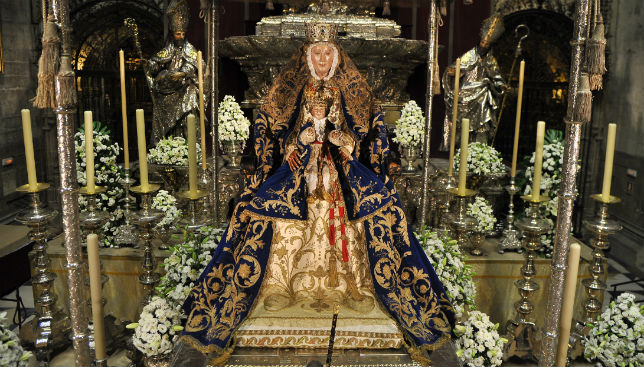 EL PRÓXIMO 12 DE AGOSTO LA HERMANDAD SACRAMENTAL DE LOS GITANOS ASISTIRÁ CORPORATIVAMENTE A LA NOVENA DE LA VIRGEN DE LOS REYES