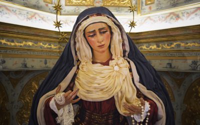 María Santísima de las Angustias ya está vestida de hebrea.
