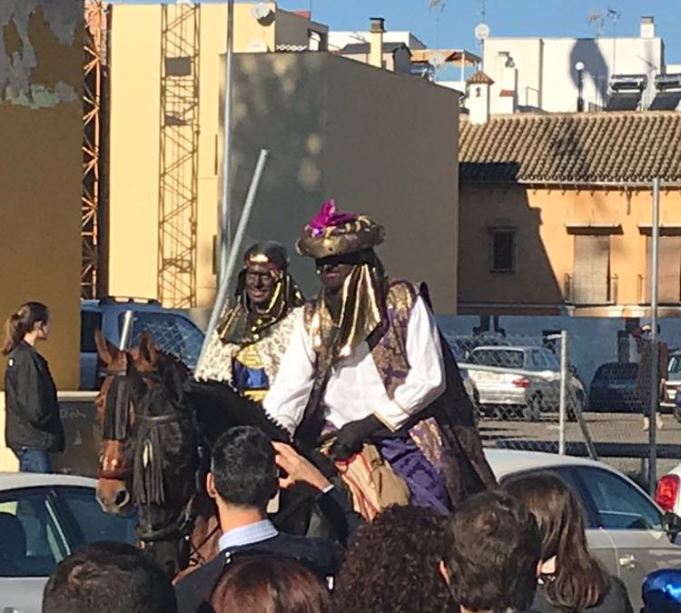 El Cartero Real derramó su alegría en la Hermandad de Los Gitanos.