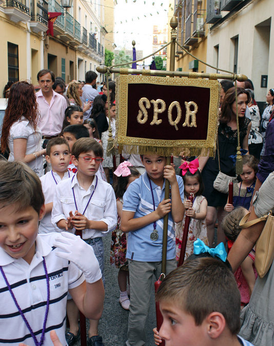 Participa en el cortejo de nuestro pasito de Cruz de Mayo el próximo domingo 27 de mayo