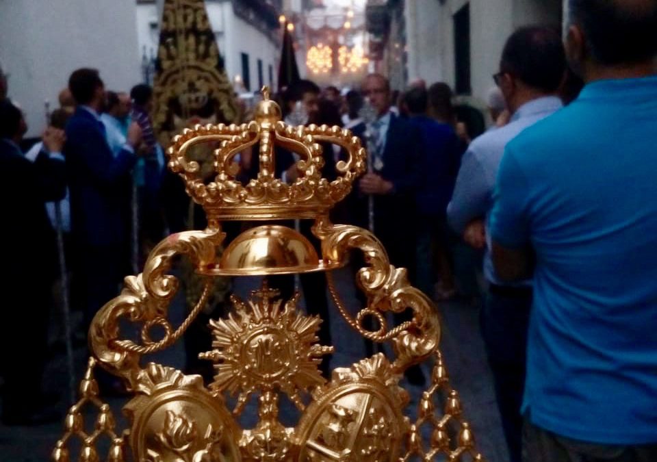 La Hermandad acompaña a la Virgen del Carmen de Santa Catalina en su salida procesional