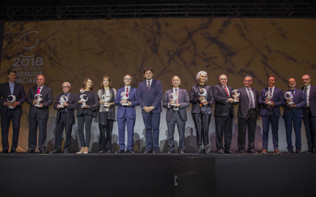 La Hermandad de Los Gitanos asiste a la entrega de los Premios Macael