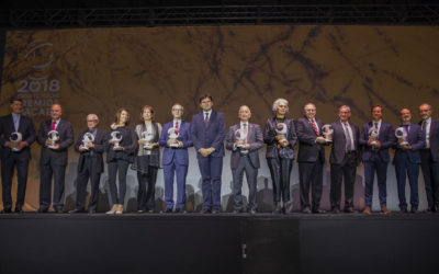 La Hermandad de Los Gitanos asiste a la entrega de los Premios Macael