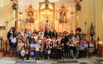 El taller de Manualidades Navideñas presenta una gran participación de nuestros hermanos más pequeños
