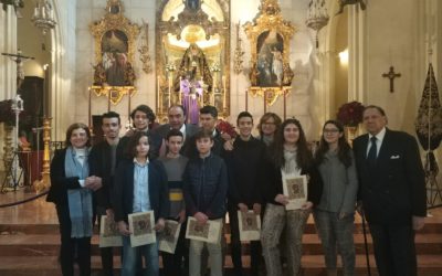 Entrega de diplomas a nuestros hermanos y hermanas confirmados