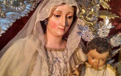 La Virgen del Valle vestida para la festividad de los Sagrados Corazones de Jesús y María