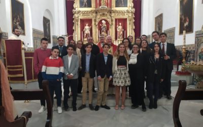 Un grupo de hermanos recibe el Sacramento de la Confirmación en San Román