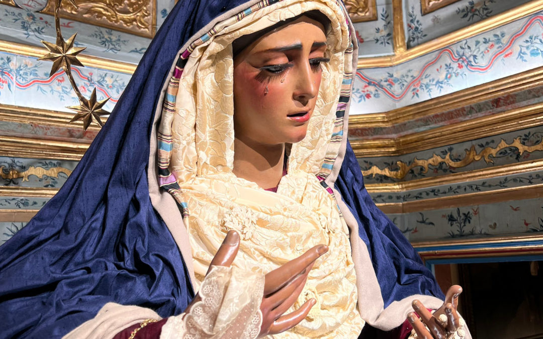 La Virgen de las Angustias vestida de Hebrea para celebrar la Navidad