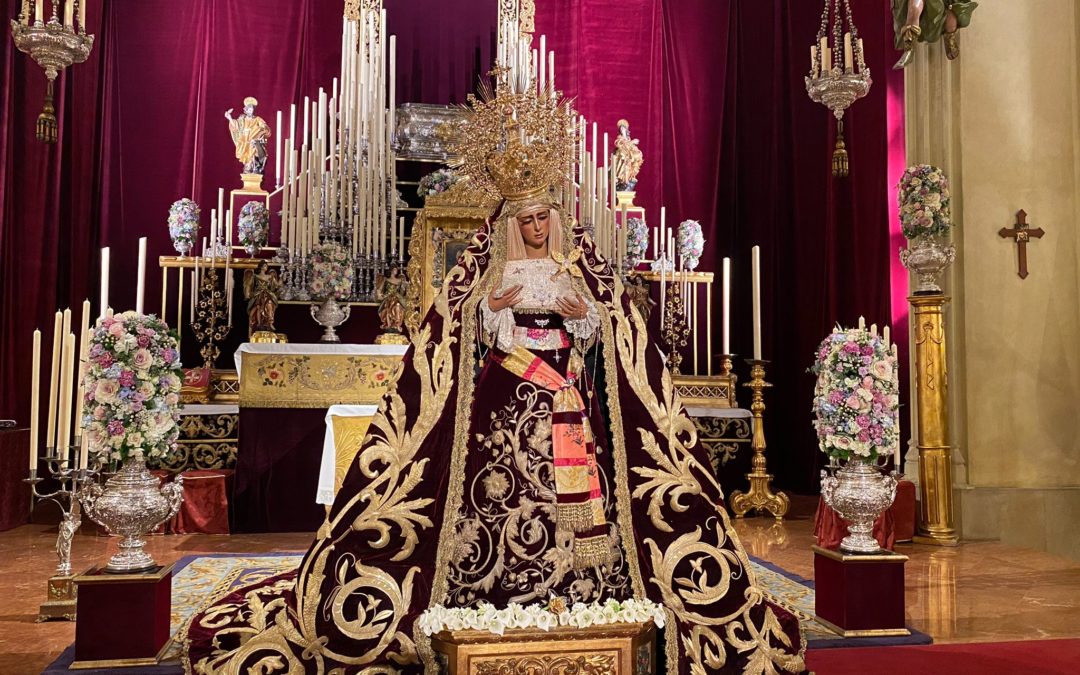 María Santísima de las Angustias en Veneración de los fieles
