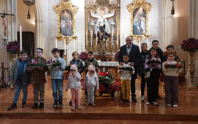 Los niños de catequesis presentan en nuestro Santuario sus Coronas de Adviento