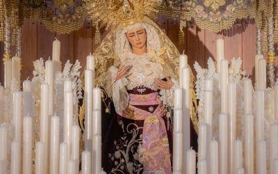 María Santísima de las Angustias en su palio aguarda una nueva #MadrugáGitana24