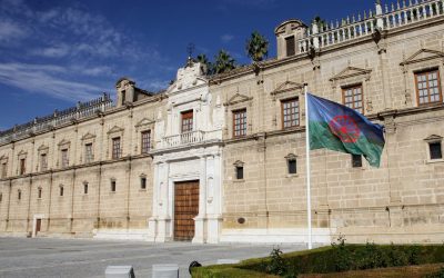 El Presidente del Parlamento de Andalucía reciba a los hermanos de la Hermandad de Los Gitanos