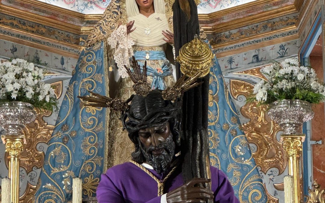 Cambio del Señor de la Salud y la Virgen de las Angustias