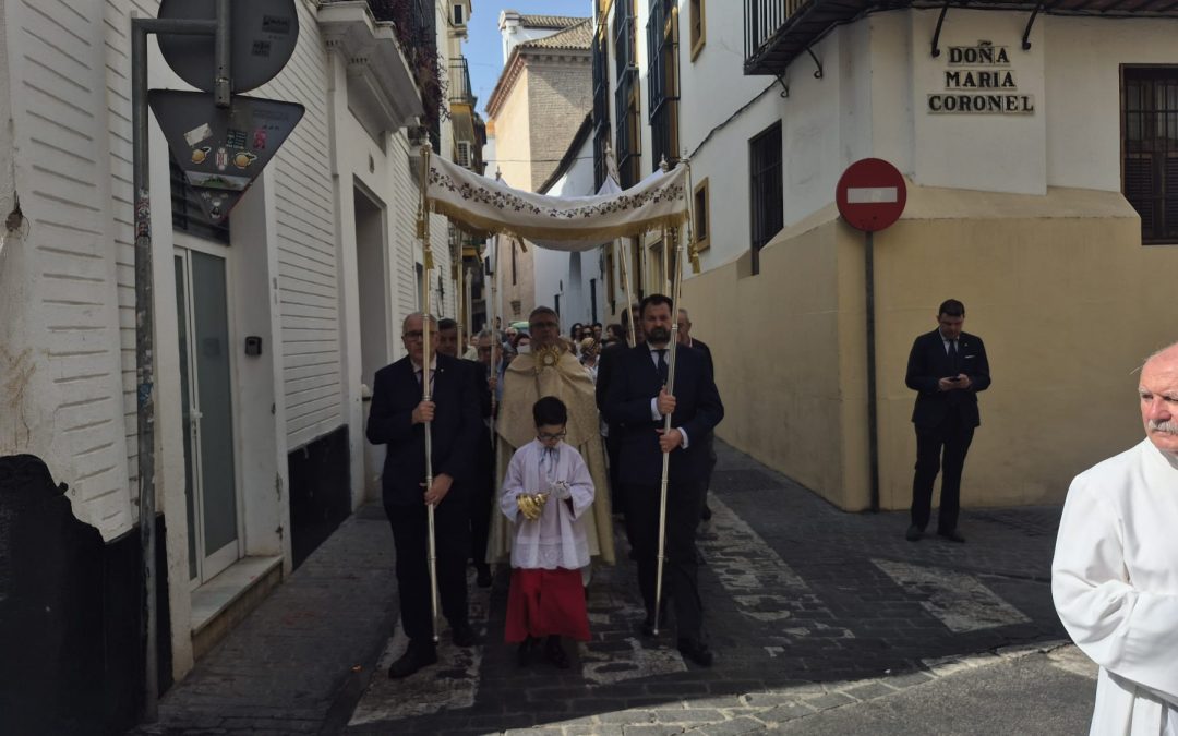 GALERÍA DE IMÁGENES | Festividad del Corpus Christi en nuestra Parroquia de San Román y Santa Catalina