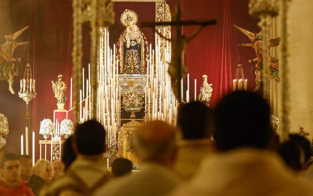 GALERÍA DE IMÁGENES | Primer Día de Triduo 2026 María Santísima de las Angustias Coronada